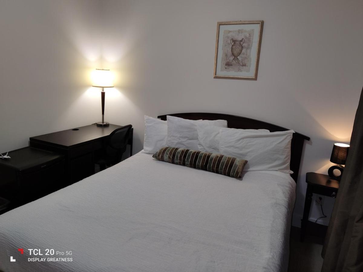 Sweet House Bed & Breakfast Victoria